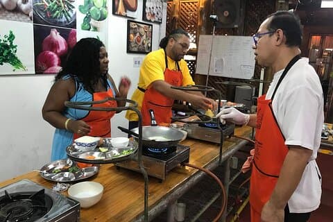 Halvdags thailändsk matlagningsupplevelse i Chiang Mai