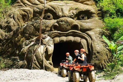 Quad Gorilla Cave ATV et déjeuner à la piscine et au bar Alas Sunset