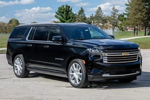 Traslado privado: Aeropuerto de Orlando MCO a Puerto Cañaveral en SUV de lujo