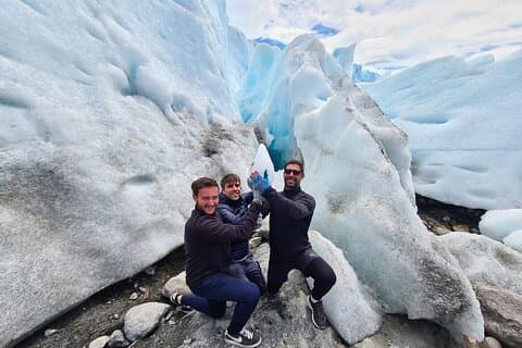 El Calafate Trekking through the Blue Forest Walkways and Navigation