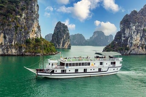 Halong Bay 2 Tage 1 Nacht Traditionelles Boot