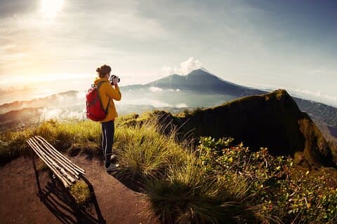 Expérience de randonnée au lever du soleil sur le mont Batur et source chaude naturelle