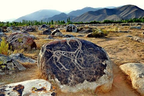 Aventura de um dia no deslumbrante lago Issyk Kul
