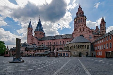 Privat transport fra München til Mainz med 2 timers stopp