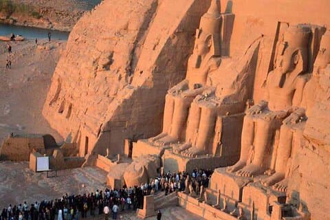 Visite privée d'une journée complète aux temples d'Abou Simbel au départ d'Assouan