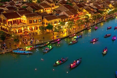 Ciudad antigua de Hoi An - Excursiones a las montañas de mármol DESDE DANANG (15H30-21H