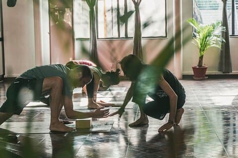 Regelmäßiges Yoga für Praktizierende aller Stufen in Kathmandu