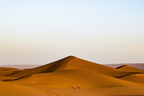 3 day individual camel trekking tour in the Sahara