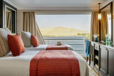 3 - Nights Cruise Aswan til Luxor & Balloon og Abu Simbel