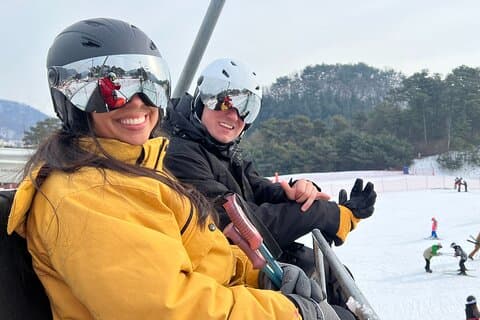 Seoul nach Jisan Ski Resort (Spaß 1 Tagesausflug Wintersport & Skifahren)