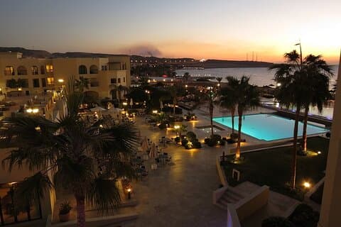 Comfort VIP Private Transfer: Petra to Aqaba South Beach Hotels