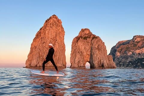 E-foil experience in Capri: fly over the sea