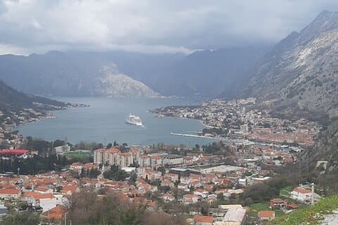 Laizy Wednesdays Tour til Montenegro