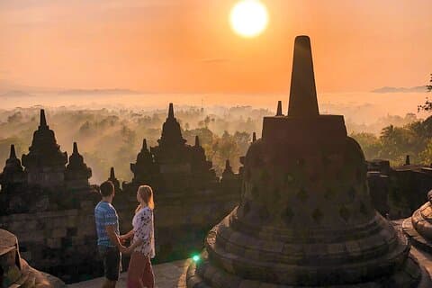 Yogyakarta: Borobudur klatre opp og Prambanan tempel privat tur