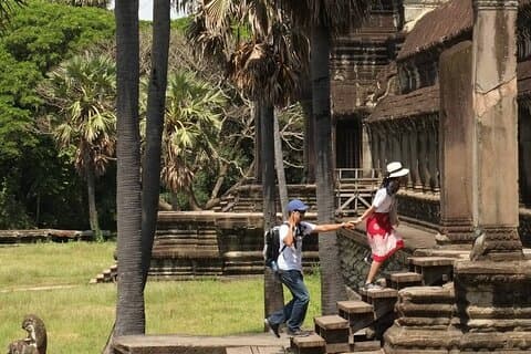ハノイからベトナムとカンボジアへの12日間のツアー