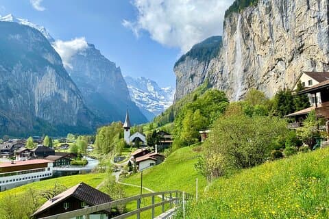 Private Full-Day Tour to Grindelwald Lauterbrunnen Interlaken Mürren from Basel