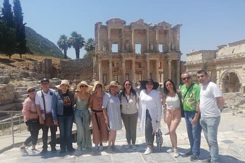 Excursão de dia inteiro em Éfeso saindo de Selcuk e Kudasasi