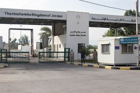 Sheikh Hussain Border Transfer privado para Amã ou Aeroporto