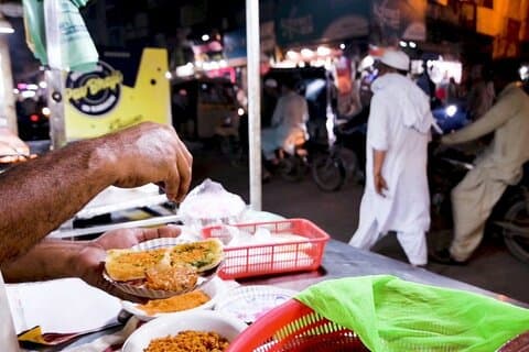Découvrez et tombez amoureux de la cuisine de rue de Mumbai, en Inde