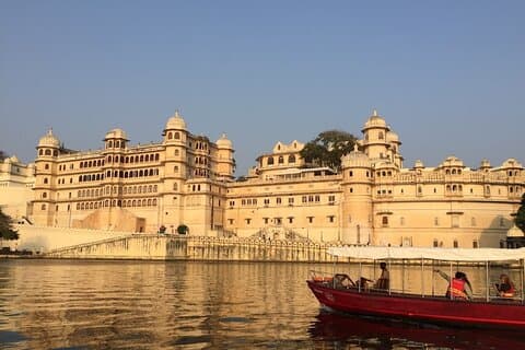 Udaipur Day (lake city ) Tour