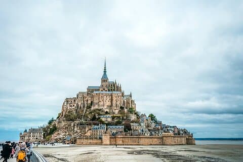 Mont Saint Michel Privat VIP-tur från CDG flygplats Upphämtning