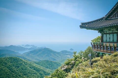 Tempeltur : Namhae Geumsan Boriam Hermitage Tour från Busan