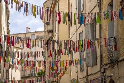 Trasferimento privato da Barcellona a Montpellier con una sosta di 2 ore