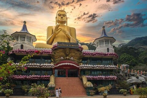 Dagtour naar Dambulla en Polonnaruwa vanuit Colombo