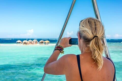 Ervaar Cayo Arena met snorkelen en lunchbuffet