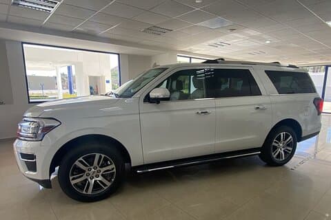 Private SUV RoundTrip from Airport to Hotels Pacific Area Zone 4
