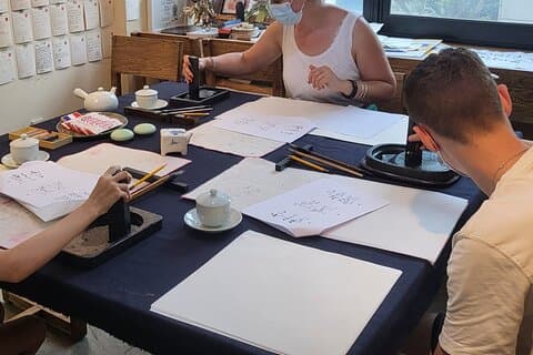 Skriv en meningsfull Koreansk kalligrafi-roll på Insadong