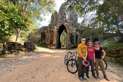 1 Day Private Tour Angkor Wat Cycling