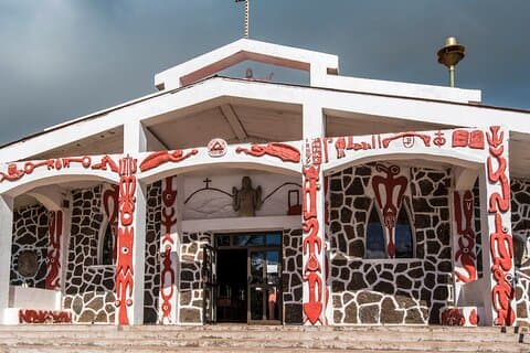 Private Tour in Hanga Roa the only city of Rapa Nui
