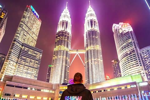 Privat magisk lysoplevelse i Kuala Lumpur om natten