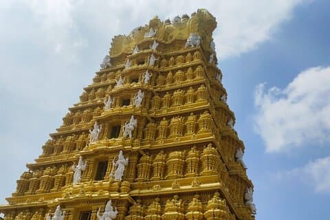 Hire a Licensed Guide for Fullday Mysore visit with own transport