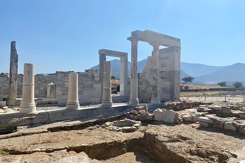 Full-Day Private highlights tour in Naxos island