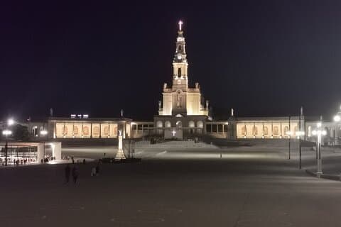 リスボン発ファティマの5時間プライベートツアー