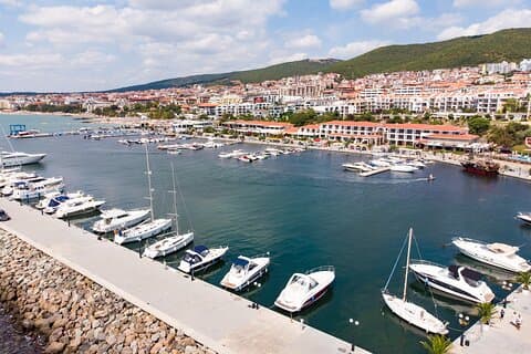 Scenic Private Tour in Sveti-Vlas for Lovebirds