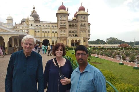 Hubli to Hampi, Belur, Halebedu, Mysore & Bangalore Tour