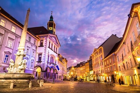 Recorrido a pie privado por lo más destacado de Ljubljana