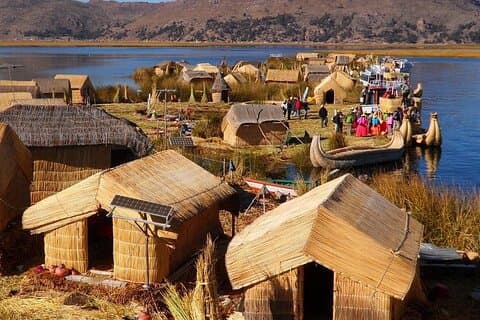 De Cusco al lago Titicaca: tour de 2 días en casa de familia