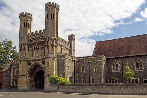 Canterbury Dover Castle y Whitecliffe Tour privado con pases