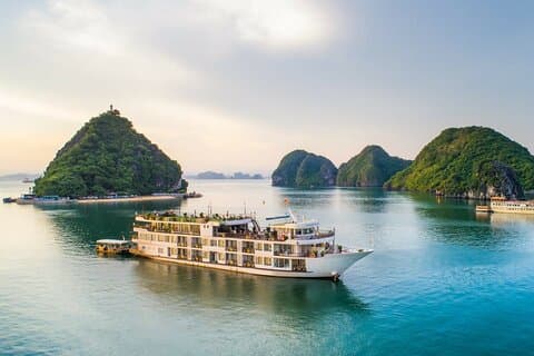 Halong Aquamarine Cruise Luxury 2 Tage 1 Nacht Tour in der Bucht