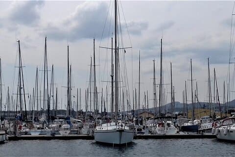 Privat overførsel fra Lyon til Toulon med et 2-timers stop
