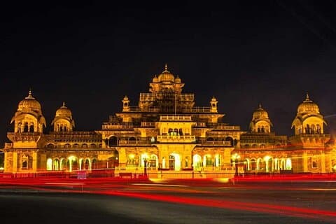 Découvrez Jaipur de nuit