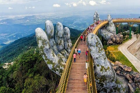 Heldagstur till Golden Bridge och Ba Na Hills i liten grupp