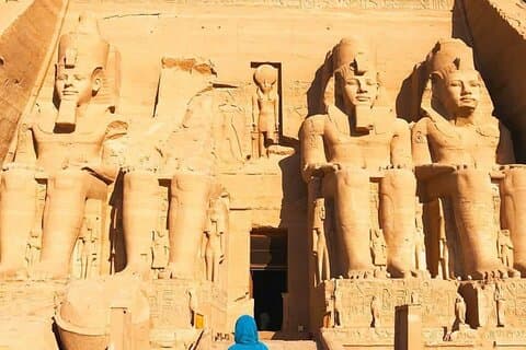 Voyage à Abou Simbel depuis Assouan en autocar