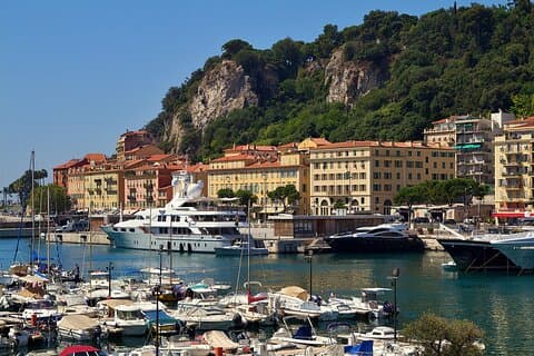 Private Transfer From Florence To Nice With a 2 Hour Stop