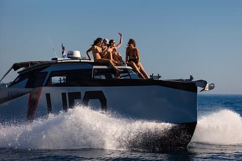 Privétours naar de Elaphite-eilanden per UFO-BOOT
