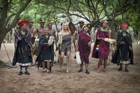 Duma Zulu Cultural Village Day Tour från Richards Bay